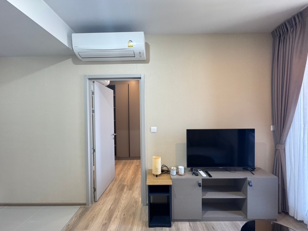 For RentCondoSukhumvit, Asoke, Thonglor : 🏢 Oka Haus 🛏️Beautiful room ✨Many rooms 🌐 Good location📍High floor 🌤️Beautiful view 🛋️Fully furnished 📺Fully equipped appliances (special price)