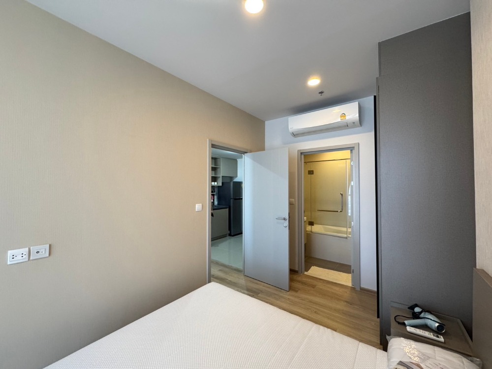 For RentCondoSukhumvit, Asoke, Thonglor : 🏢 Oka Haus 🛏️Beautiful room ✨Many rooms 🌐 Good location📍High floor 🌤️Beautiful view 🛋️Fully furnished 📺Fully equipped appliances (special price)