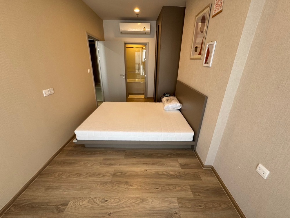 For RentCondoSukhumvit, Asoke, Thonglor : 🏢 Oka Haus 🛏️Beautiful room ✨Many rooms 🌐 Good location📍High floor 🌤️Beautiful view 🛋️Fully furnished 📺Fully equipped appliances (special price)