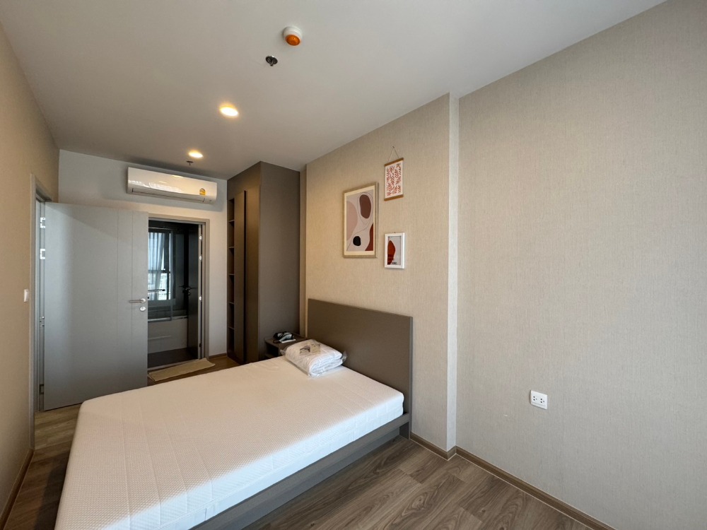 For RentCondoSukhumvit, Asoke, Thonglor : 🏢 Oka Haus 🛏️Beautiful room ✨Many rooms 🌐 Good location📍High floor 🌤️Beautiful view 🛋️Fully furnished 📺Fully equipped appliances (special price)