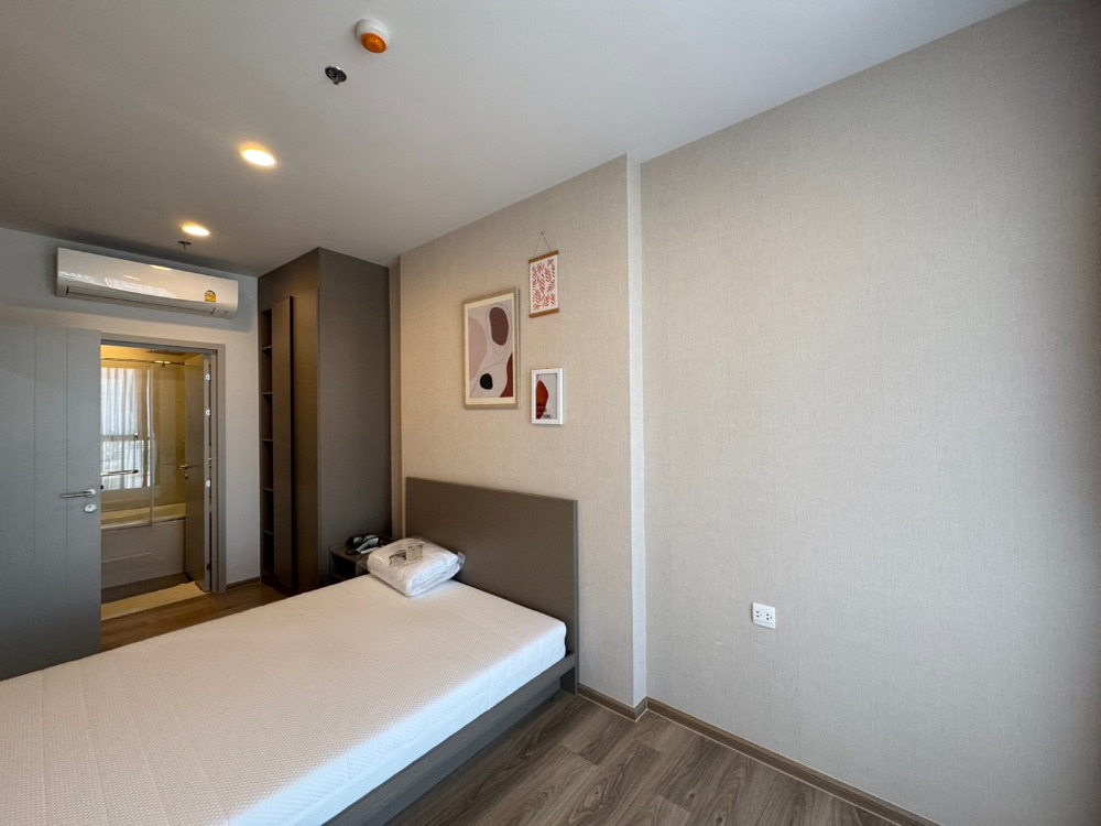 For RentCondoSukhumvit, Asoke, Thonglor : 🏢 Oka Haus 🛏️Beautiful room ✨Many rooms 🌐 Good location📍High floor 🌤️Beautiful view 🛋️Fully furnished 📺Fully equipped appliances (special price)