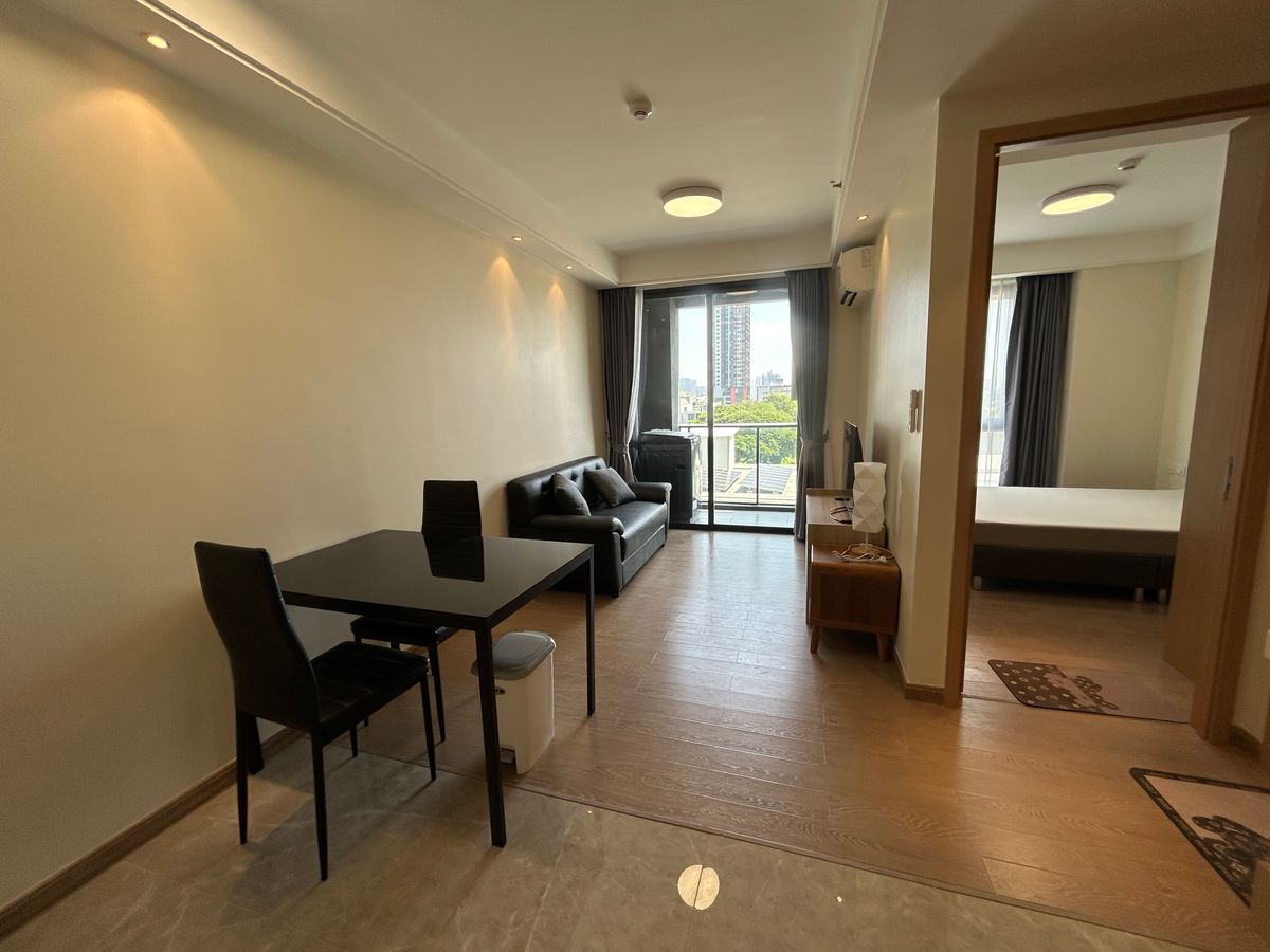 ให้เช่าคอนโดสาทร นราธิวาส : ให้เช่า Regal condo ติดถนน นราธิวาสราชนครินทร์ ใกล้ BTS ช่องนนทรี& BRT ถนนจันทร์