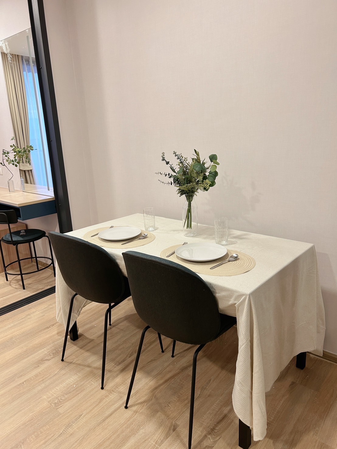 For RentCondoRatchathewi,Phayathai : คอนโดหรูให้เช่าใกล้ BTS/MRT พญาไท - ใช้ชีวิตสะดวกสบายในทำเลทอง!