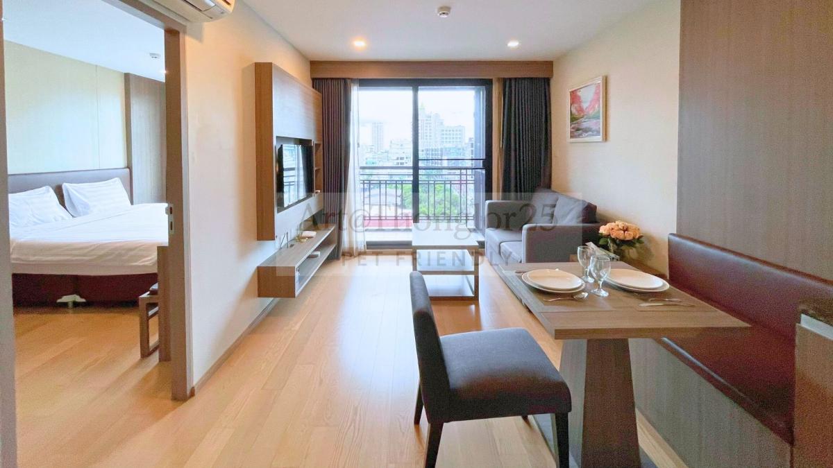 For RentCondoLadprao, Central Ladprao : 03/04/2026, Rent a luxury condo The Crest Park Residences in the heart of Lat Phrao
Near BTS & MRT for only 30,000 Baht/month, with swimming pool and fitness! 0642748883