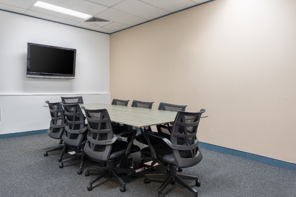 ให้เช่าสีลม ศาลาแดง บางรัก : Book open plan office space for businesses of all sizes in HQ Teo Hong Silom Building