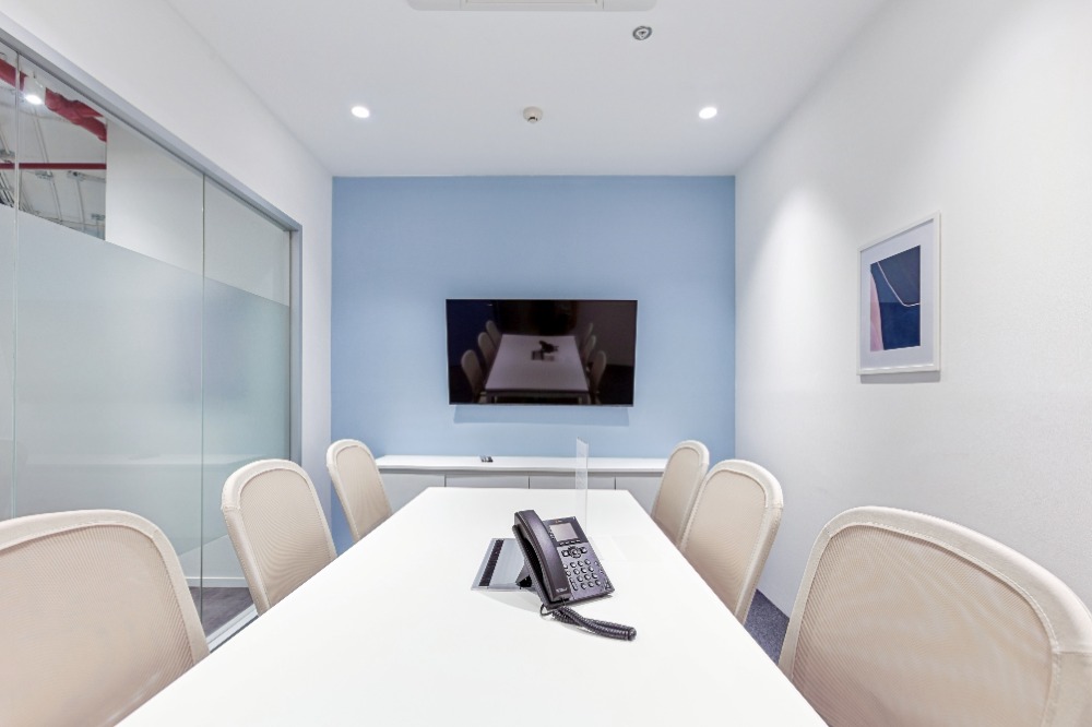 ให้เช่าพระราม 3 สาธุประดิษฐ์ : All-inclusive access to professional office space for 10 persons in HQ SV City Tower