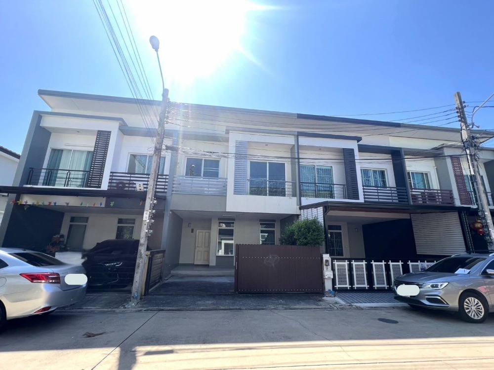 For SaleTownhomeNawamin, Ramindra : Townhome Habitia (Wongwaen-Ram Intra) 21 sq m, good location, next to Khlong Song Road