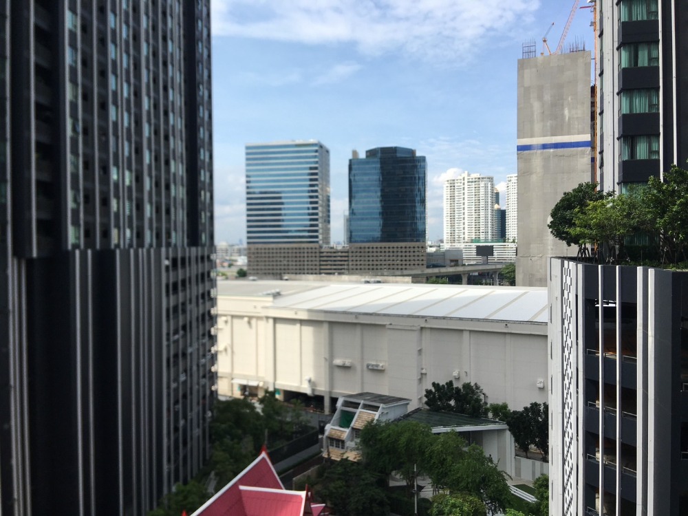 For SaleCondoLadprao, Central Ladprao : Great price! 🔥Life Ladprao🔥 BTS Ha Yaek Lat Phrao Condo in a great location, better to buy than rent, dont miss it!