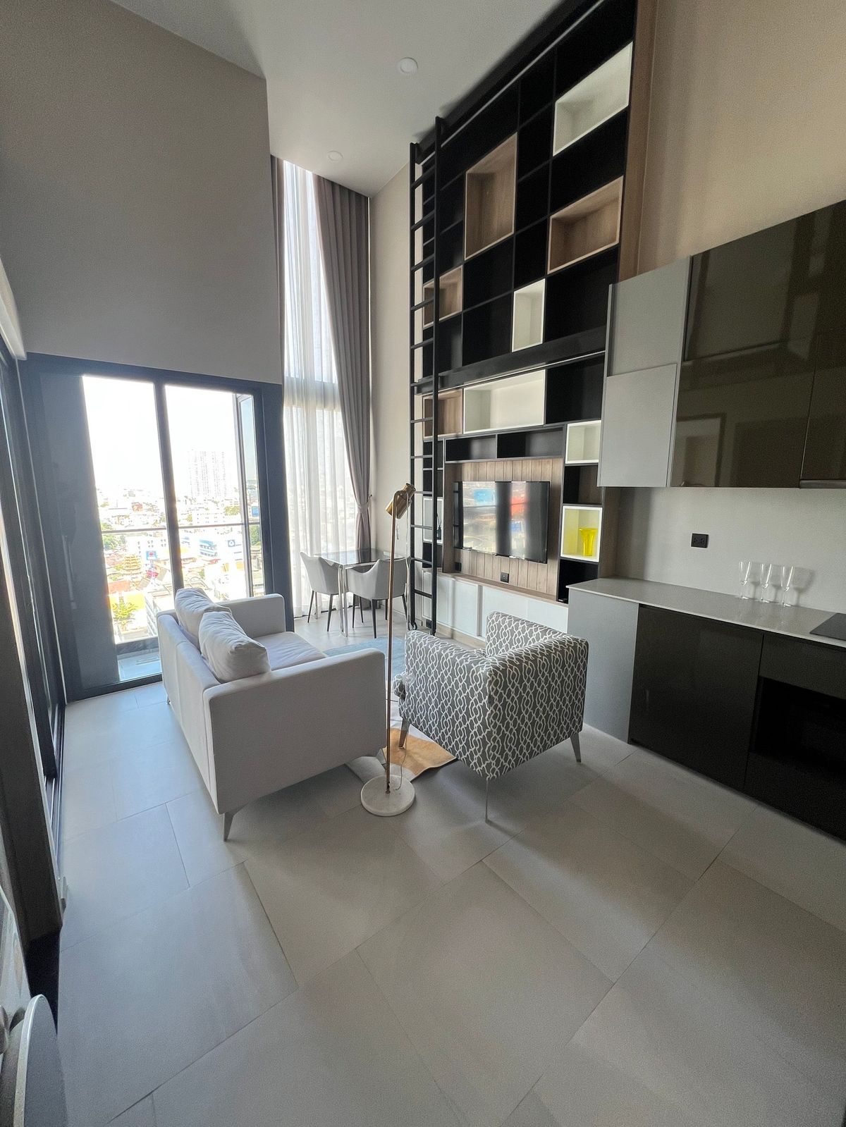 For RentCondoSiam Paragon ,Chulalongkorn,Samyan : Loft 2nd floor, bedroom 11th floor