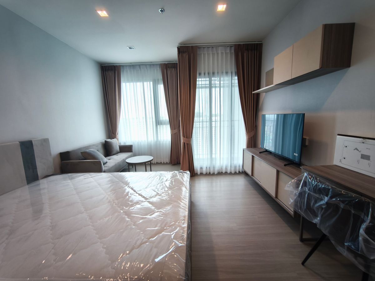 For RentCondoThaphra, Talat Phlu, Wutthakat : • 𝐑𝐄𝐍𝐓 • 𝐋𝐢𝐟𝐞 𝐒𝐚𝐭𝐡𝐨𝐫𝐧 𝐒𝐢𝐞𝐫𝐫𝐚 • 1 Bed  • 28 Sqm. •  𝐅𝐮𝐥𝐥𝐲-𝐅𝐮𝐫𝐧𝐢𝐬𝐡𝐞𝐝 ** No Parking Slot** 𝐋𝐢𝐧𝐞 𝐈𝐃 : 𝐕𝐚𝐬𝐬𝐢𝐥𝐲