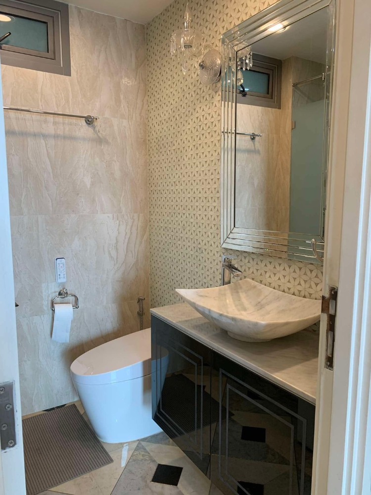 For SaleCondoRama3 (Riverside),Satupadit : Urgent sale 📍 Star View 📍 2 bedrooms, 2 bathrooms, fully furnished, including built-ins.