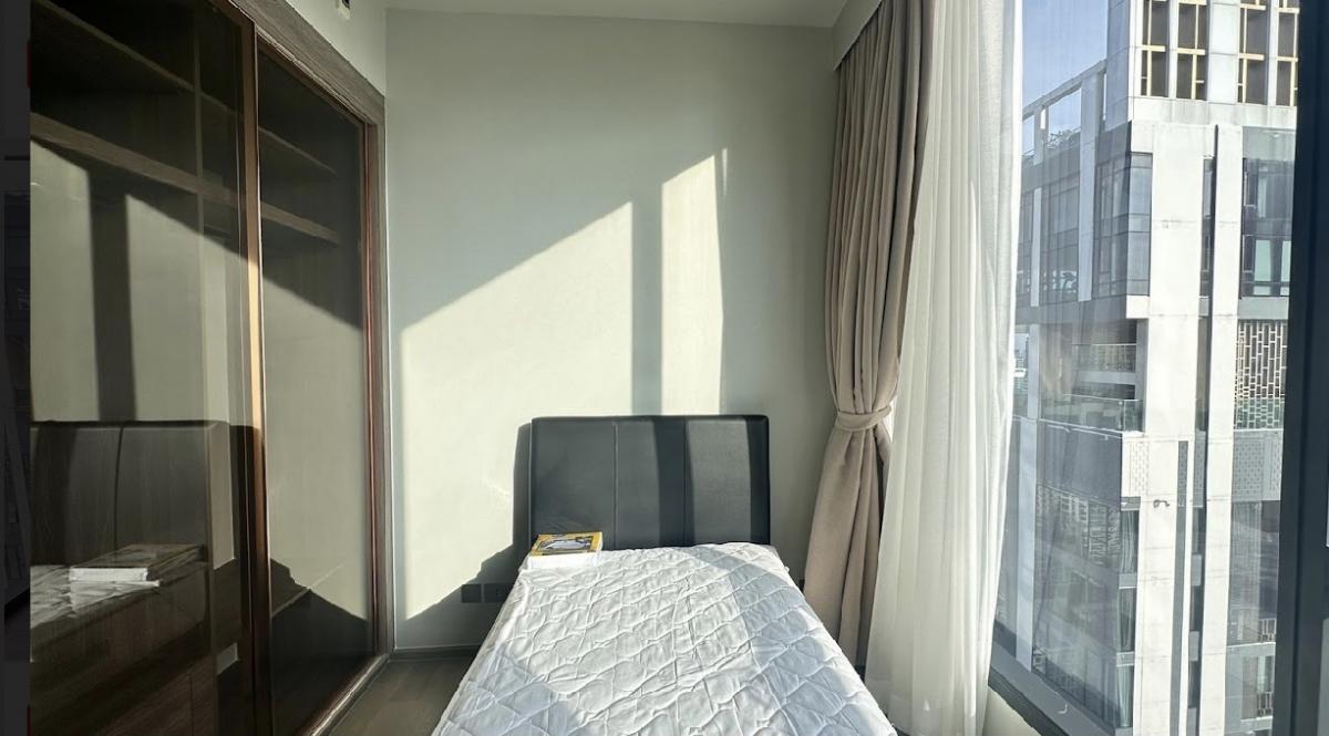 ให้เช่าคอนโดสุขุมวิท อโศก ทองหล่อ : For Rent : Celes Asoke 3Bed 3Bath 140sqm high floor 37++ 200k close to Bts Asoke good location