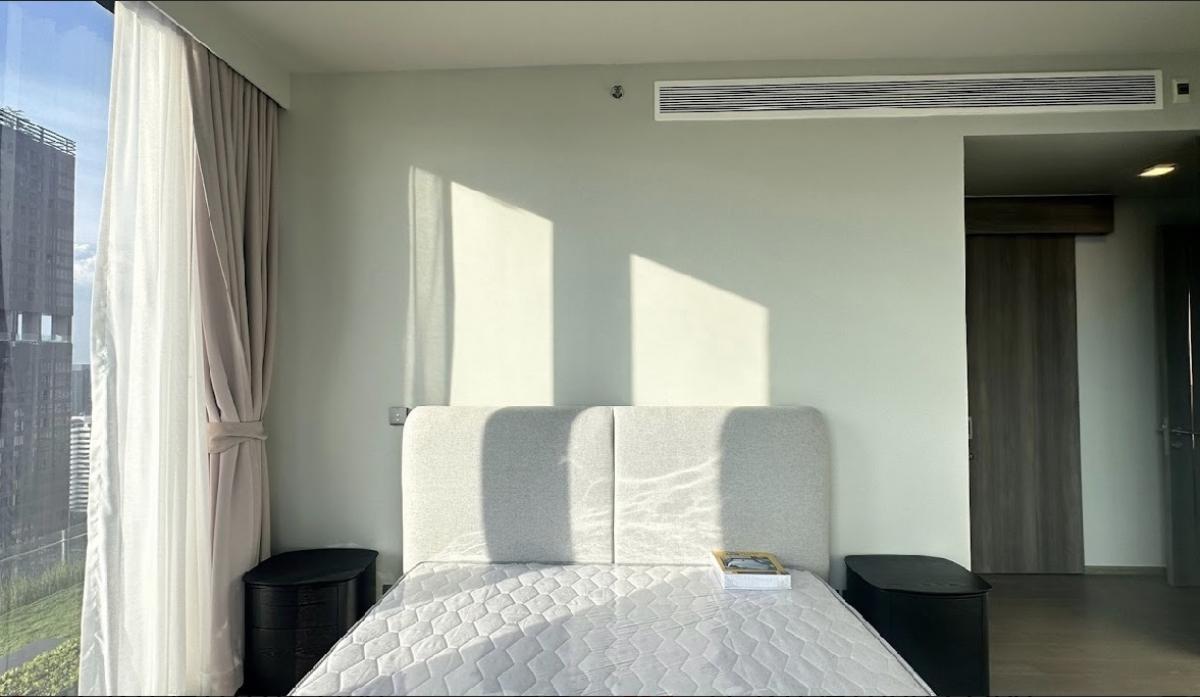 ให้เช่าคอนโดสุขุมวิท อโศก ทองหล่อ : For Rent : Celes Asoke 3Bed 3Bath 140sqm high floor 37++ 200k close to Bts Asoke good location