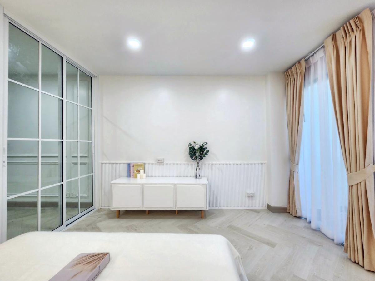 For SaleCondoBang Sue, Wong Sawang, Tao Pun : 🌷Regent Home Condo 6/1, move in with your bags🌷This price is no longer available in the Prachachuen area. Big and full. 💰Size 63 sq m. Price 2.39 million💰