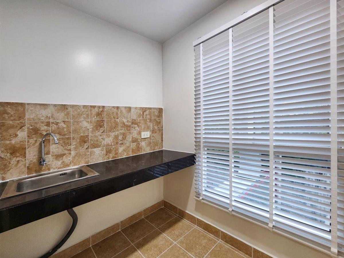 For SaleCondoBang Sue, Wong Sawang, Tao Pun : 🌷Regent Home Condo 6/1, move in with your bags🌷This price is no longer available in the Prachachuen area. Big and full. 💰Size 63 sq m. Price 2.39 million💰