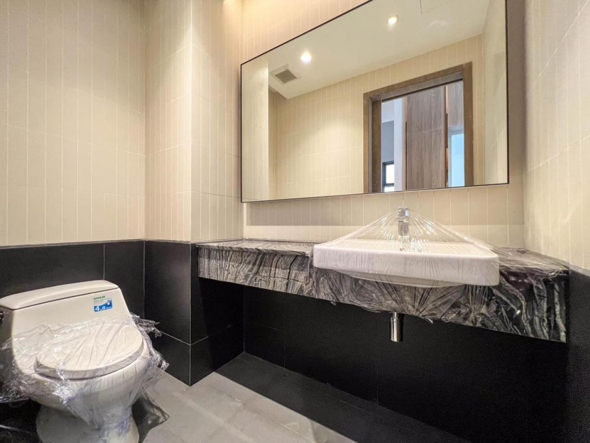 ขายบ้านสาทร นราธิวาส : ขายบ้าน Anina Villa Sarthorn Yenakart  ขนาด 520 Sq.m  4 bed 5 bath เพียง 68 MB ติดต่อ 086-795-9997 (จิมมี่)