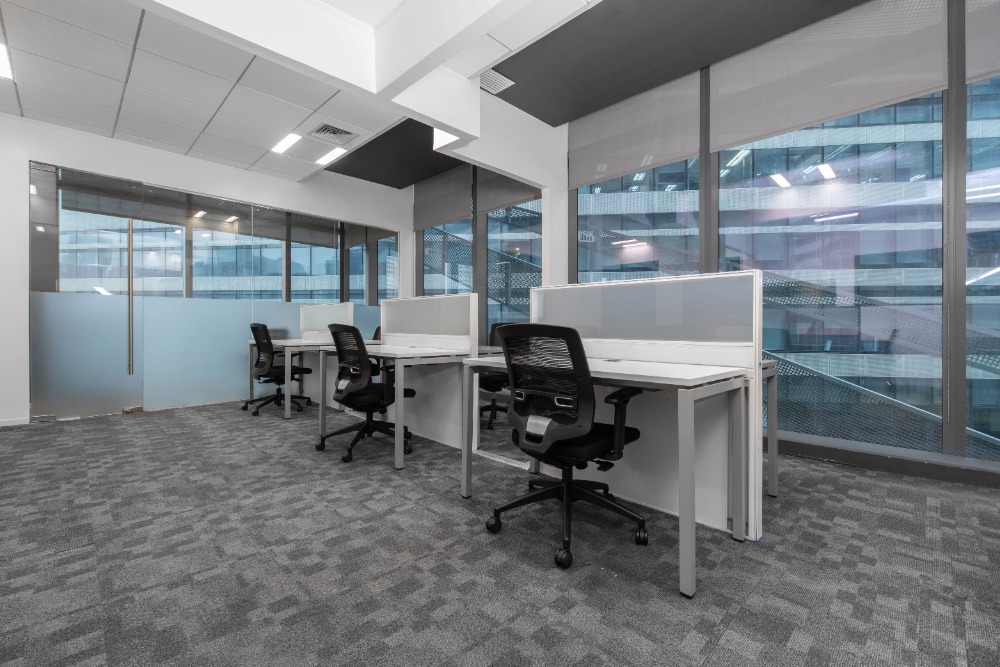 ให้เช่าคลองเตย กล้วยน้ำไท : All-inclusive access to coworking space in Regus Exchange Tower (42F MOS)
