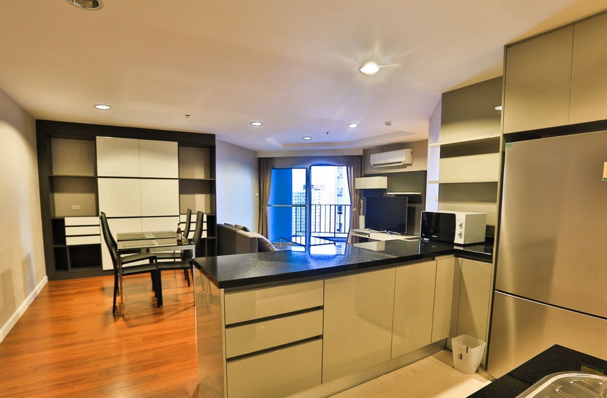 ให้เช่าคอนโดพระราม 9 เพชรบุรีตัดใหม่ RCA : FOR RENT 2 BEDROOM 2 BATHROOM 96 SQ.M  FULLY FURNITURE + Ready to move in
