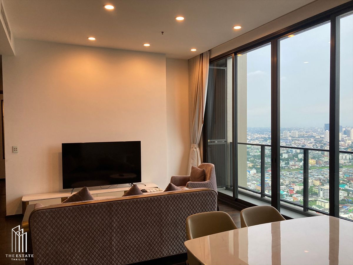 ให้เช่าคอนโดอ่อนนุช อุดมสุข : Condo For RENT *Whizdom Essence ชั้นสูง 45+ 3 ห้องนอน เฟอร์ครบ พร้อมอยู่ @100,000 Baht