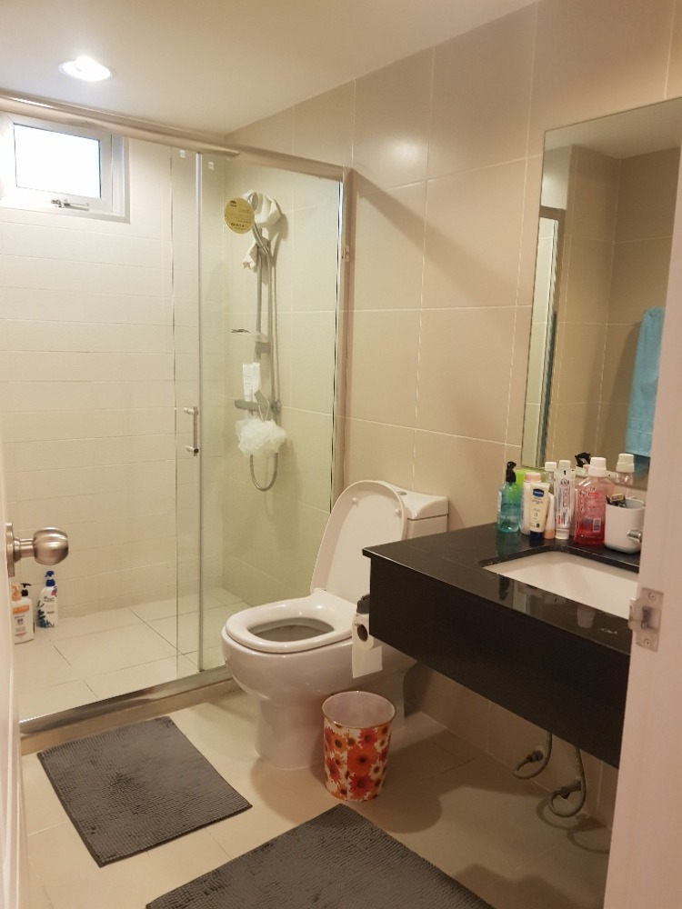 For RentCondoRama9, Petchburi, RCA : Available  NOW, for rent, 2 bedrooms, Condo Belle Grand Rama 9 **Beautiful room, built-in furniture**