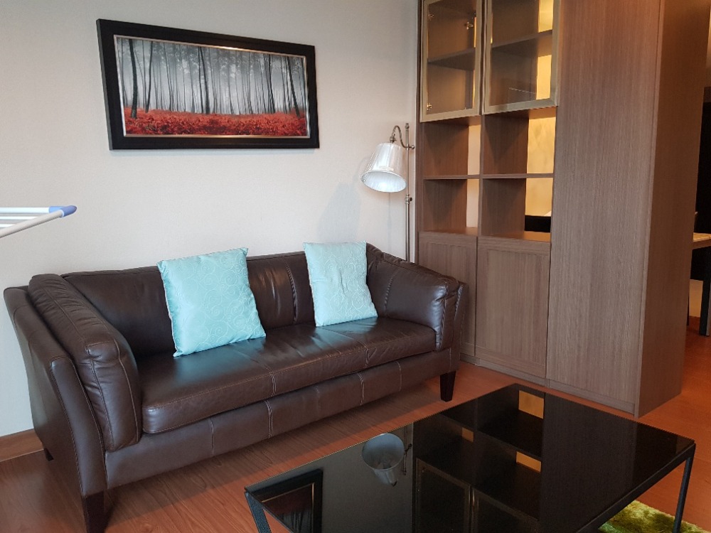 For RentCondoRama9, Petchburi, RCA : Available  NOW, for rent, 2 bedrooms, Condo Belle Grand Rama 9 **Beautiful room, built-in furniture**