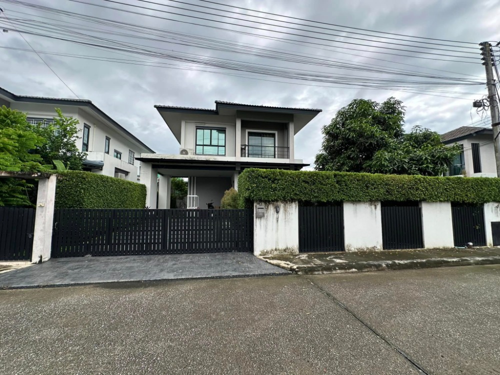 For SaleHouseChiang Mai : Rinrada Sansai Village (San Sai Kao Road) Flood-Free Area | Renovated Spacious Kitchen