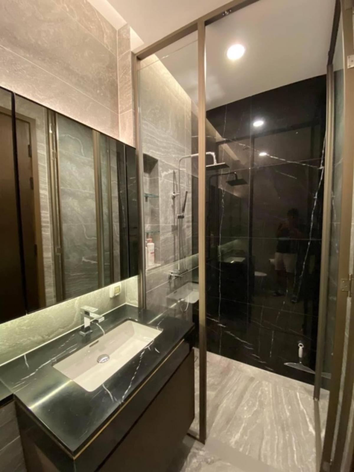 ขายคอนโดสุขุมวิท อโศก ทองหล่อ : ขายพร้อมผู้เช่า ถึง กุมภาพันธ์ 2570
คอนโดESSE SUKHUMVIT 36  2ห้องนอน เฟอร์นิเจอร์ครบ บนถนนสุขุมวิท ใกลั BTSทองหล่อ