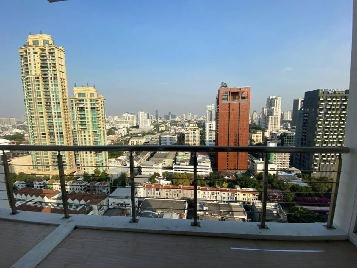 ขายคอนโดสุขุมวิท อโศก ทองหล่อ : Sell with tenant til 20/4/26
Luxury Penthouse Triplex ; WIND SUKHUMVIT 23, 3 bedrooms