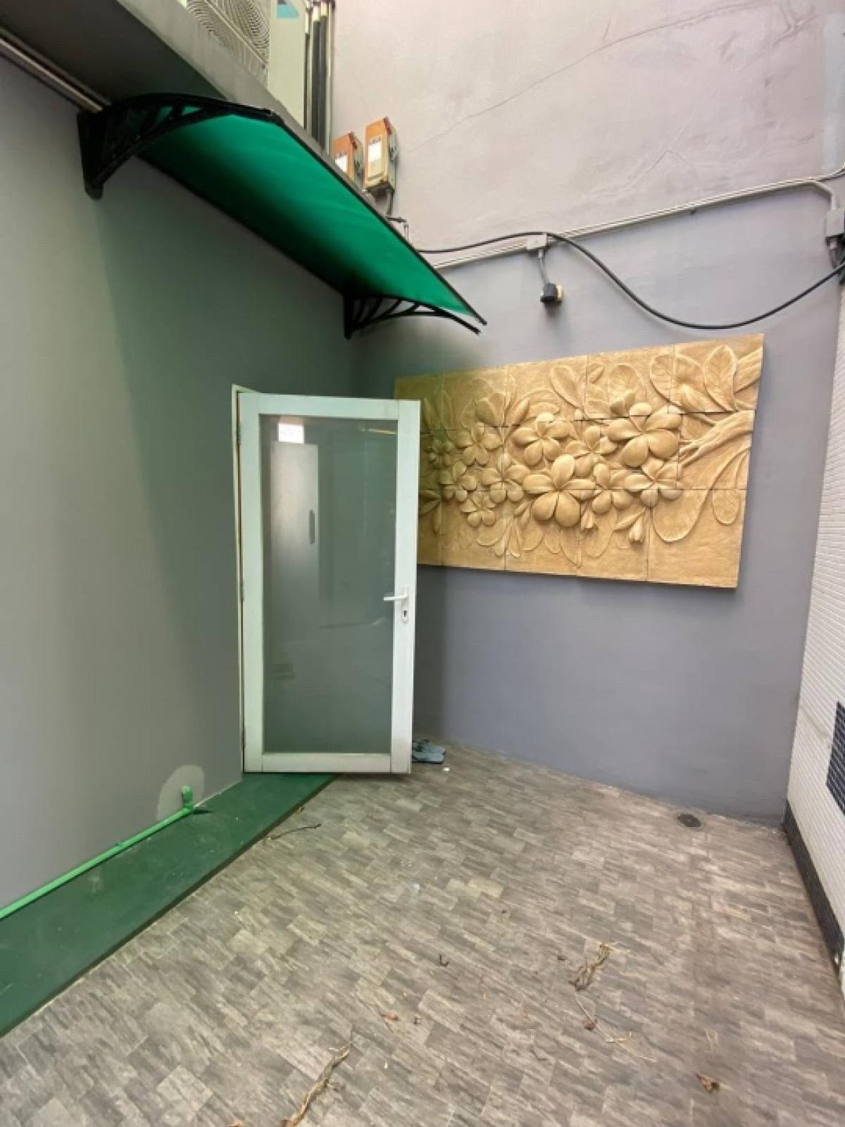 ขายคอนโดสุขุมวิท อโศก ทองหล่อ : Sell with tenant til 20/4/26
Luxury Penthouse Triplex ; WIND SUKHUMVIT 23, 3 bedrooms