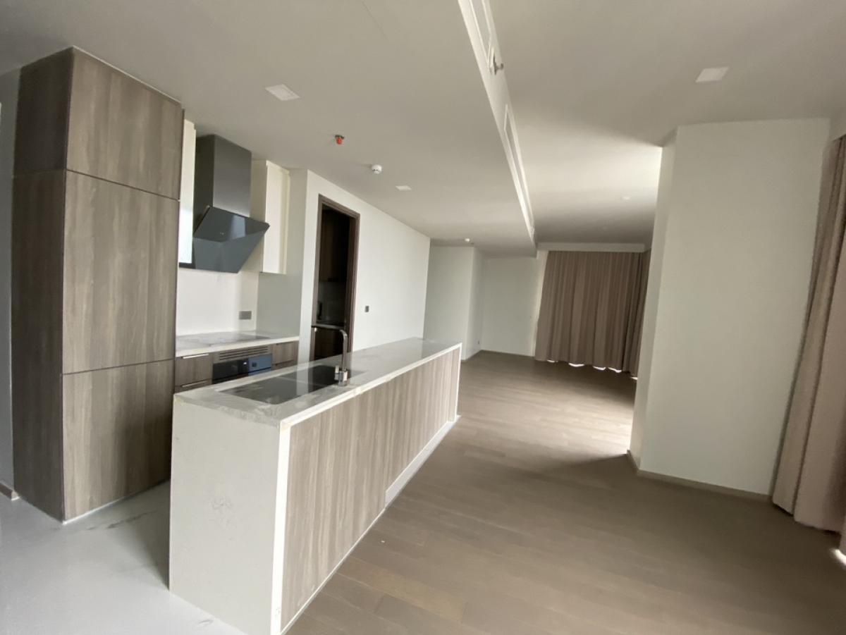 For RentCondoSukhumvit, Asoke, Thonglor : 📢👇Grab or gone 3 beds at Celes Asoke near Terminal 21, easily traveling by BTS and MRT
