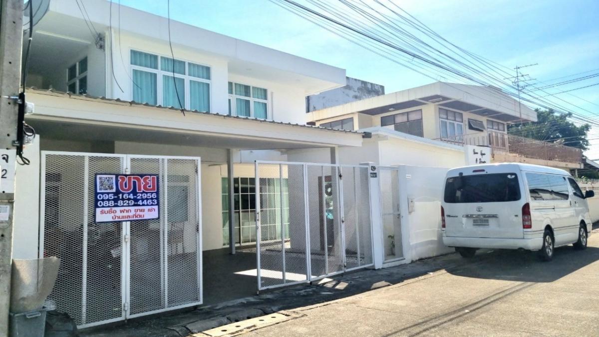 ขายบ้านโชคชัย4 ลาดพร้าว71 : ขาย #บ้านเดี่ยว 2 ชั้น Renovate ใหม่ โชคชัย 4 ซอย 54 (ซอยตอรวมโชค) 📞066-165-9828 #ใกล้เซ็นทรัลอิสต์วิลล์