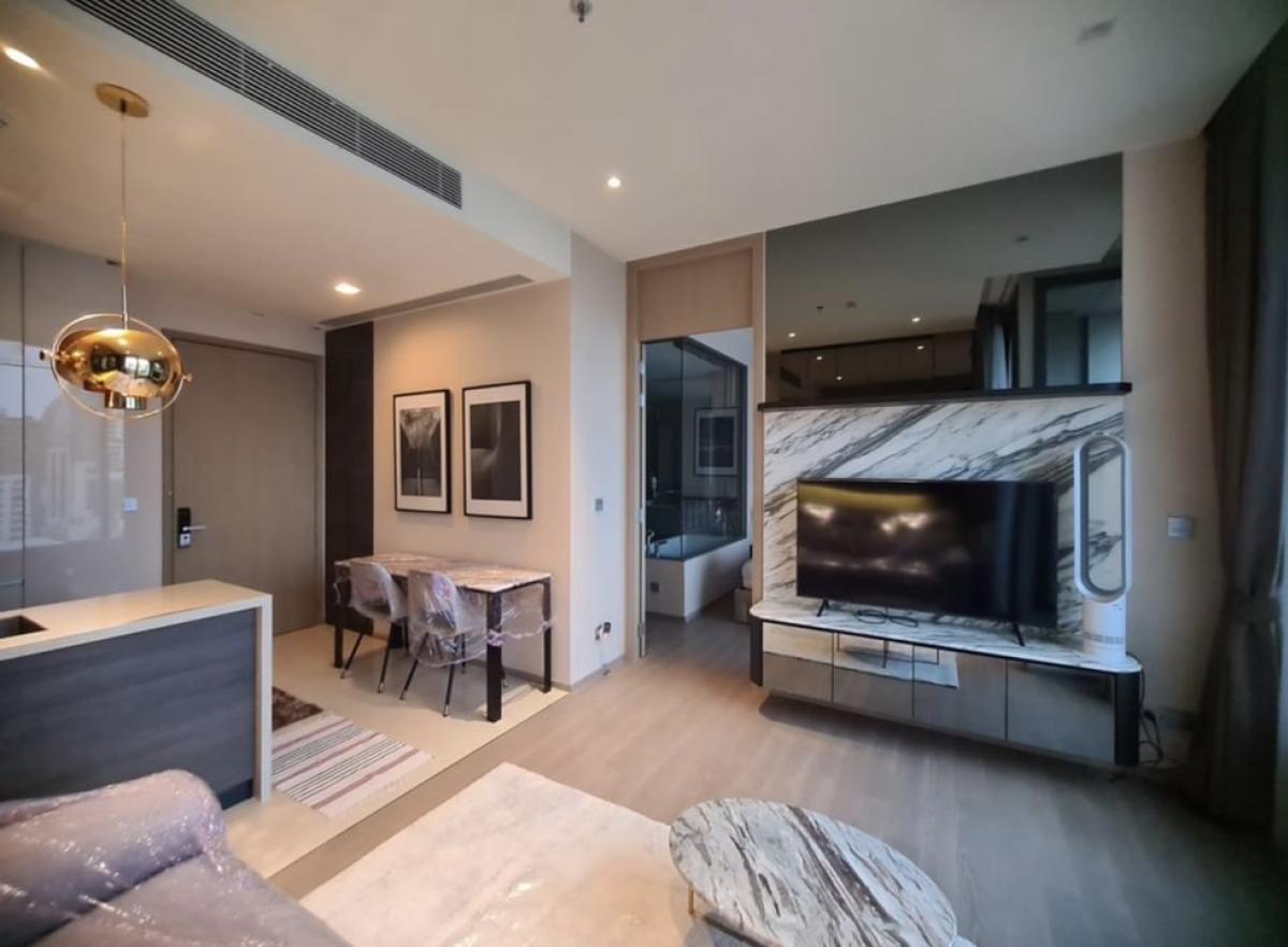 ขายคอนโดสุขุมวิท อโศก ทองหล่อ : For Sale   :  The Esse Asoke 1bed1bath 48sqm special price 9.9 MB Call📞 0635925888