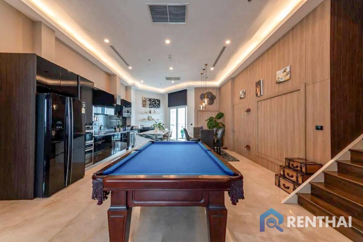 ขายคอนโดพัทยา บางแสน ชลบุรี สัตหีบ : เพนท์เฮ้าส์หรูสำหรับขายบนชั้นบนสุดของ The Palm Wong Amart Beach Pattaya, พร้อมเฟอร์นิเจอร์, สิ่งอำนวยความสะดวกครบครัน