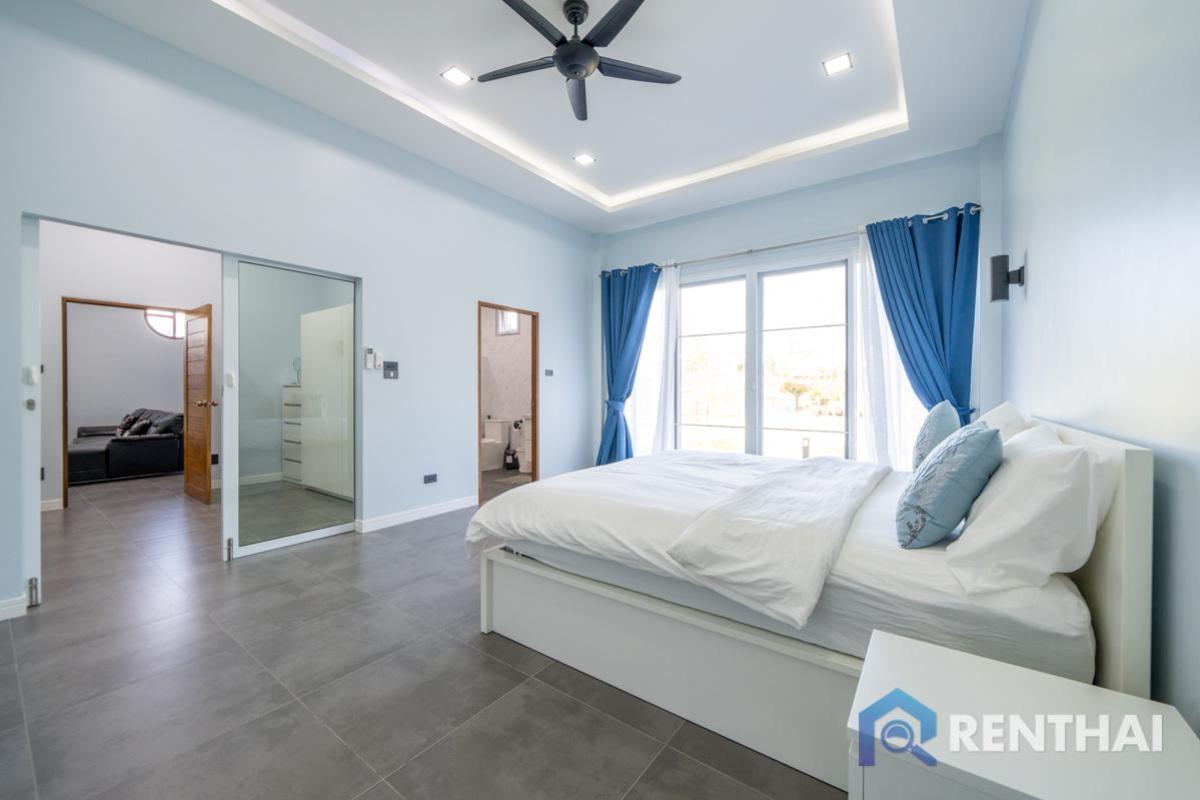 For SaleHousePattaya, Bangsaen, Chonburi : Brand new fully furnished House in Pattaya - Spacious land plot with a large, breezy garden—perfect for relaxing in nature.