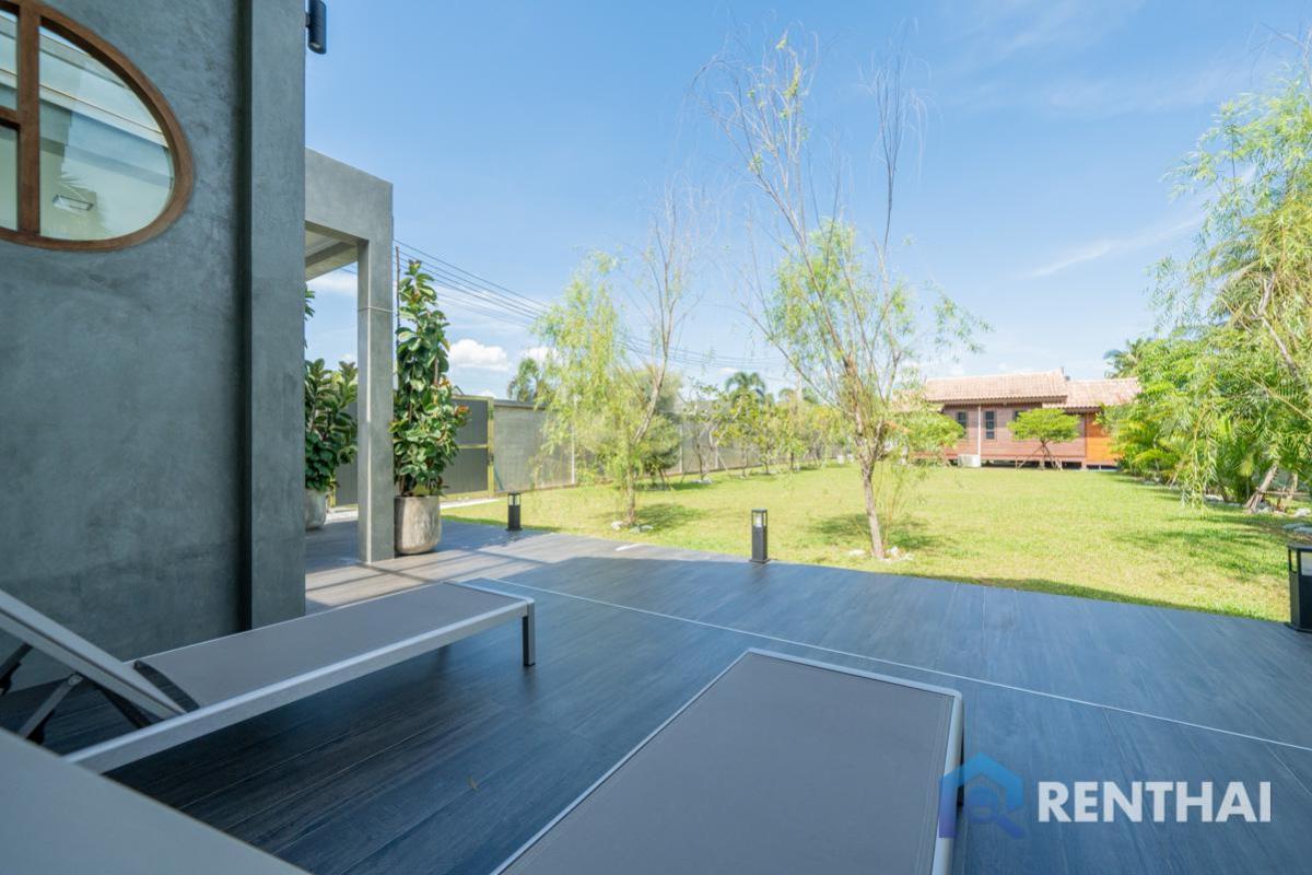 For SaleHousePattaya, Bangsaen, Chonburi : Brand new fully furnished House in Pattaya - Spacious land plot with a large, breezy garden—perfect for relaxing in nature.