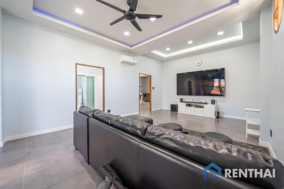 For SaleHousePattaya, Bangsaen, Chonburi : Brand new fully furnished House in Pattaya - Spacious land plot with a large, breezy garden—perfect for relaxing in nature.