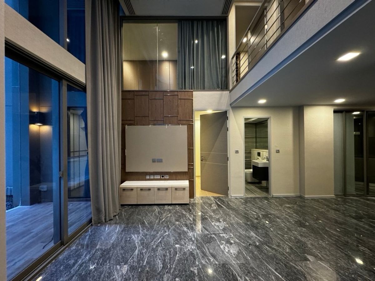 ให้เช่าคอนโดสุขุมวิท อโศก ทองหล่อ : ✅For Rental 3Bed Penthouse Duplex 136Sqm. 150K. Ready to move.