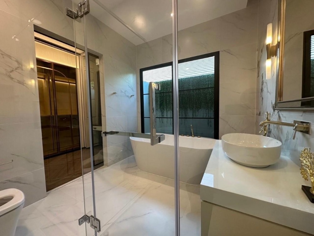 For RentHousePattanakan, Srinakarin : Nantawan Rama 9 New Krungthep Kreetha Private Pool 📞092-4252445