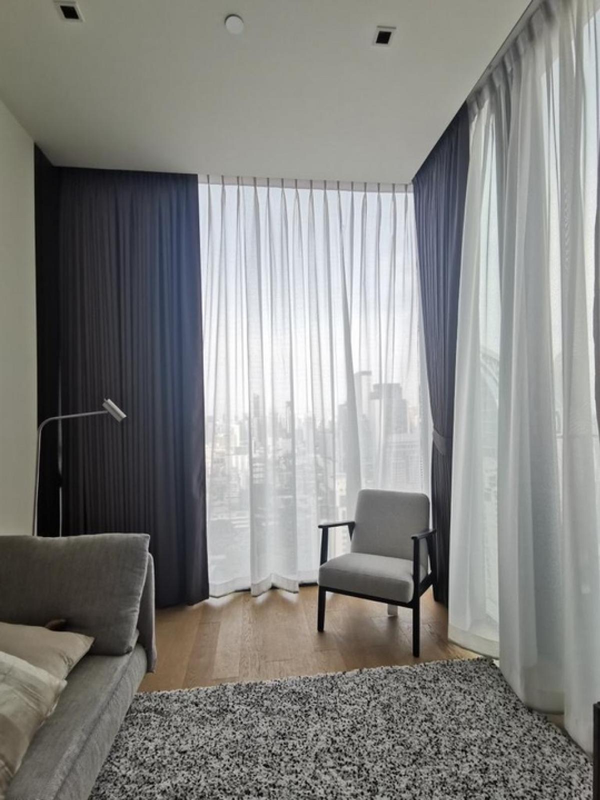 ขายคอนโดวิทยุ ชิดลม หลังสวน : 📢👇Sell with tenant til 26 January 26
Grab or gone! Good deal and worth price for both living or investing, close to Central Chidlom, Central Embassy, Central World , unblocked city view