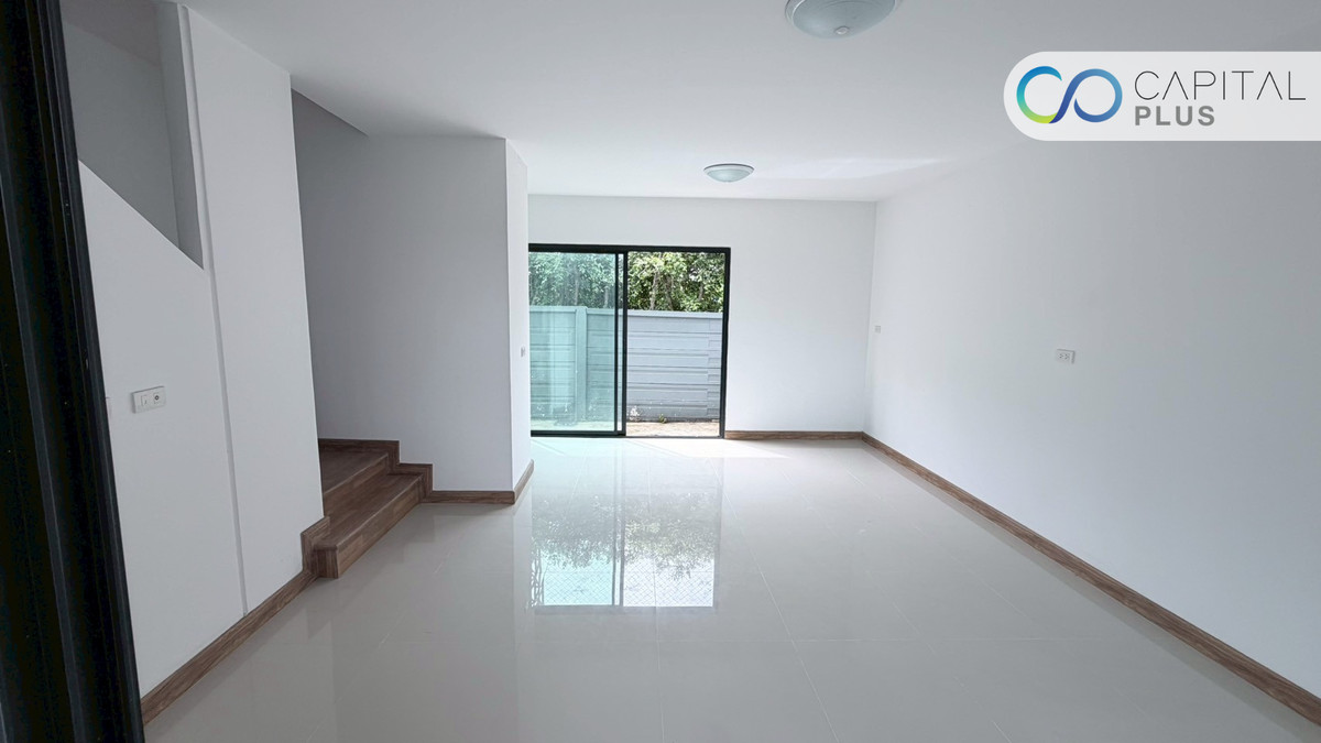 ขาย/ให้เช่า ทาวน์เฮ้าส์ หมู่บ้านลภาวันดีน่า 23 Loading...