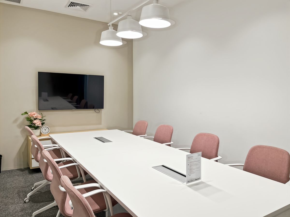 ให้เช่าสำนักงานเกษตรศาสตร์ รัชโยธิน : Fully serviced open plan office space for you and your team in Regus WHA Tower