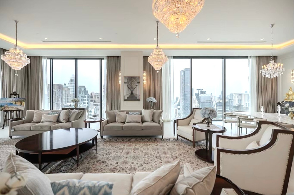 ขายคอนโดวิทยุ ชิดลม หลังสวน : Sindhorn Kempinski Penthouse: 614sqm. 4bed with private pool 490,000,000 Am: 0656199198