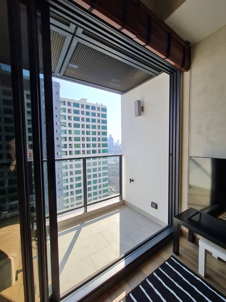 For SaleCondoSukhumvit, Asoke, Thonglor : Sell ​​The Lofts Asoke Ready to move in (S15-0261)