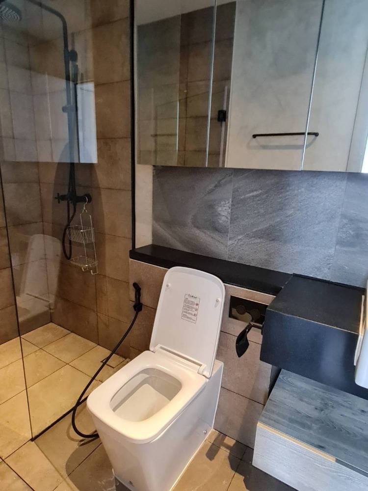 For SaleCondoSukhumvit, Asoke, Thonglor : Sell ​​The Lofts Asoke Ready to move in (S15-0261)