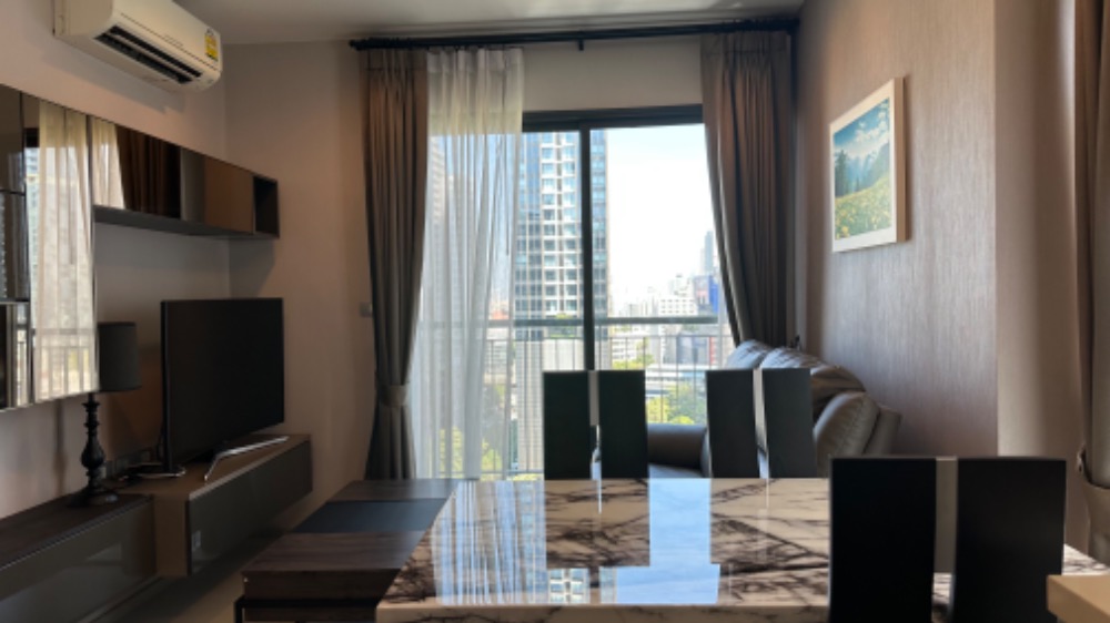 For RentCondoSukhumvit, Asoke, Thonglor : [Owner Post] Condo Rhythm Sukhumvit 36-38 available for rent Corner Room!