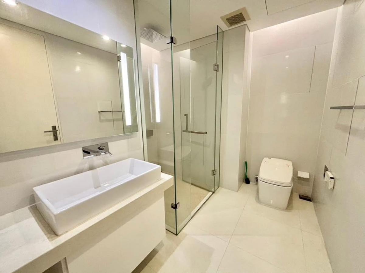 For SaleCondoSathorn, Narathiwat : For sale: The Bangkok Sathorn, size 61 Sq.m, 1 bed, 1 bath, only 13,000,000 MB. Contact 086-795-9997 (Jimmy)