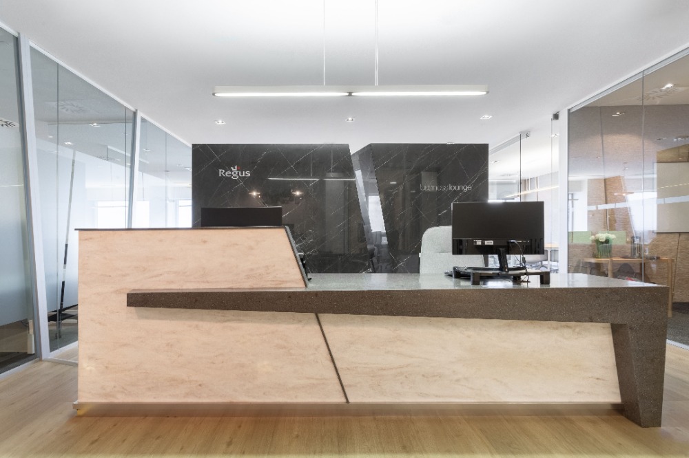 ให้เช่าสยาม จุฬา สามย่าน : Workspaces, services and support to help you work better in Regus Muang Thai Tower A