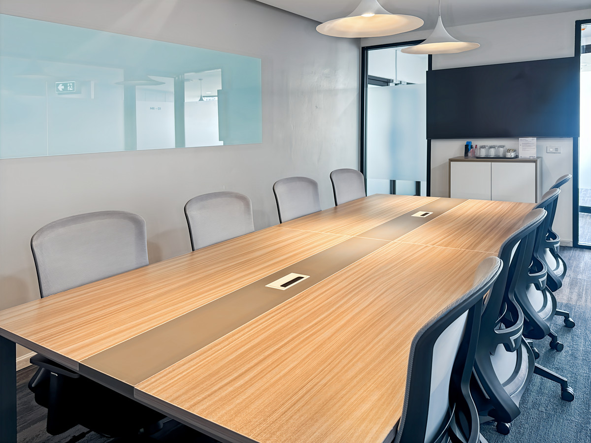 For RentPattaya, Bangsaen, Chonburi : Open plan office space for 10 persons in Regus Brighton Grand