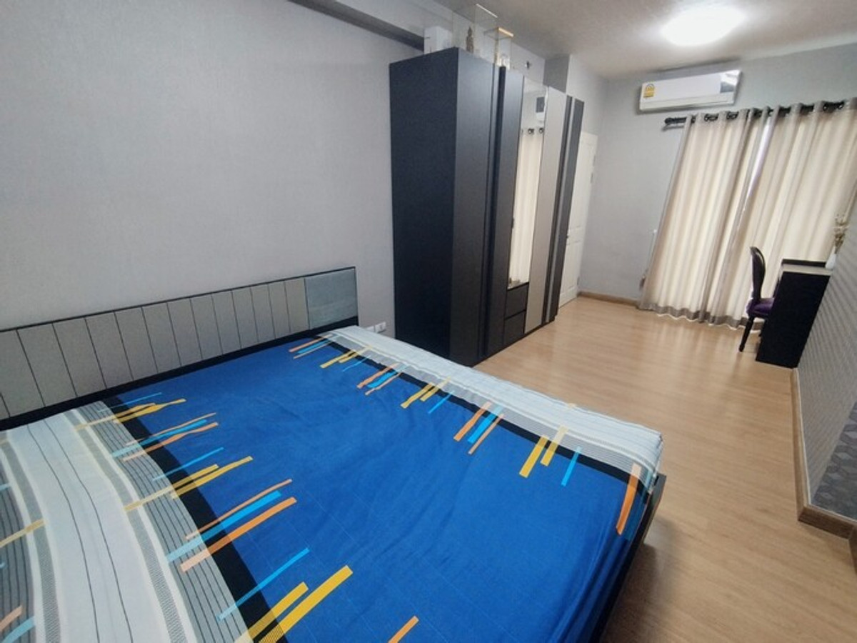 For RentCondoRattanathibet, Sanambinna : Shop for rent in the project (Shop) Condo Supalai Park Krarai-Ngamwongwan, near MRT Nonthaburi Government Center, only 100 meters. 💥💥 If interested, please inquire 099-614-9611