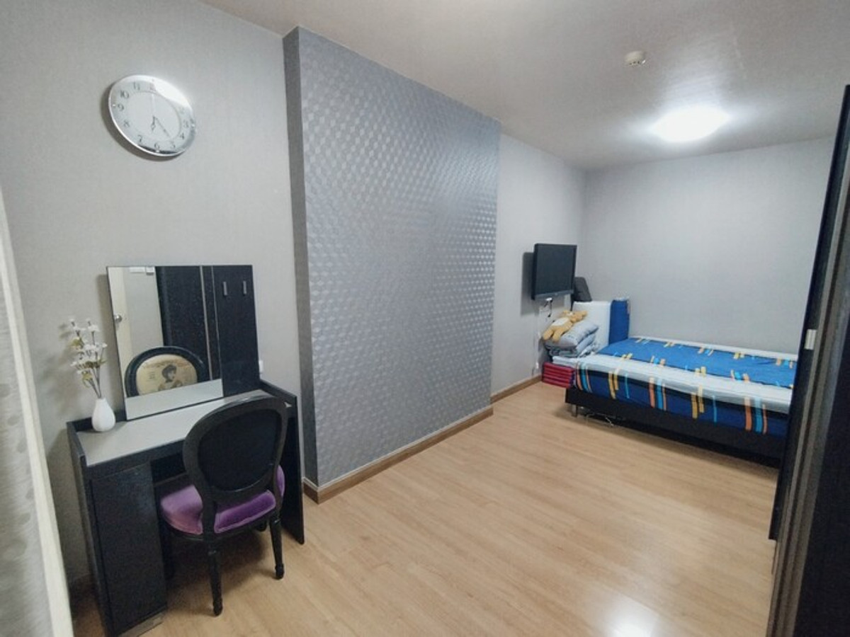 For RentCondoRattanathibet, Sanambinna : Shop for rent in the project (Shop) Condo Supalai Park Krarai-Ngamwongwan, near MRT Nonthaburi Government Center, only 100 meters. 💥💥 If interested, please inquire 099-614-9611